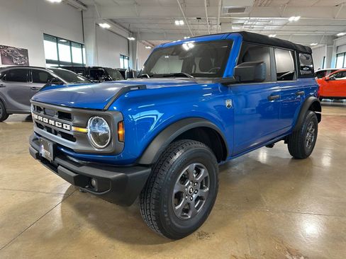 Used 2023 Ford Bronco Big Bend image 3
