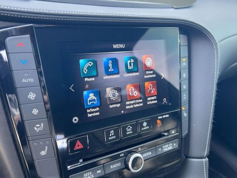 Used 2021 INFINITI QX50 Luxe w/ Appearance Package image 24