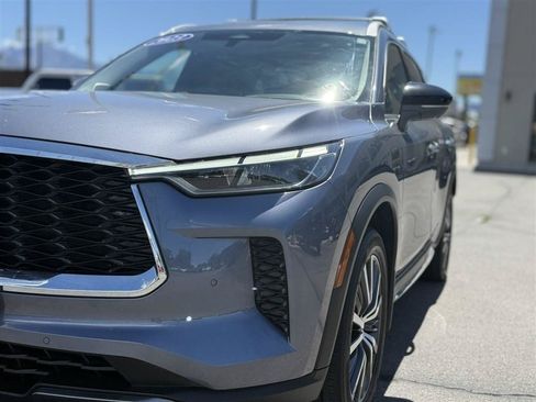 Used 2023 INFINITI QX60 Sensory w/ Cargo Package AWD/4WD image 12