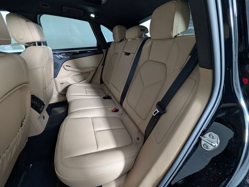 New 2026 Porsche Macan AWD/4WD image 24