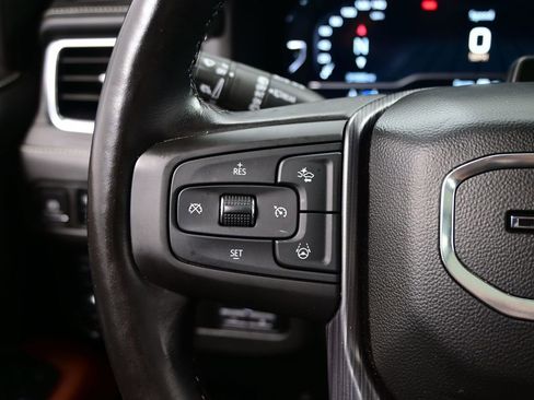 Used 2023 GMC Yukon Denali Ultimate image 21