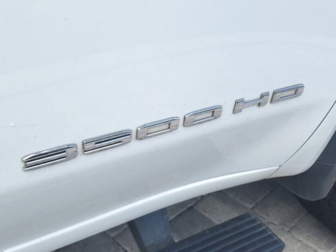 Used 2023 GMC Sierra 3500 Pro w/ Gooseneck/5TH Wheel Package image 8