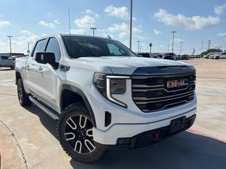 Used 2022 GMC Sierra 1500 AT4 w/ AT4 Preferred Package AWD/4WD video 3