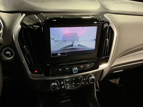 Used 2023 Chevrolet Traverse LT image 27