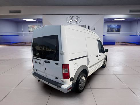 Used 2010 Ford Transit Connect XLT FWD image 4