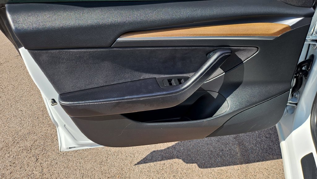 Used 2022 Tesla Model 3 Standard Range RWD image 25