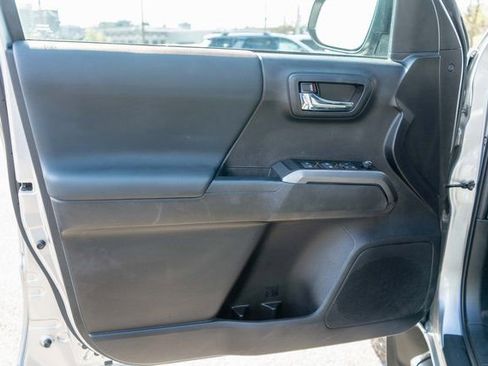 Used 2023 Toyota Tacoma TRD Sport AWD/4WD image 18
