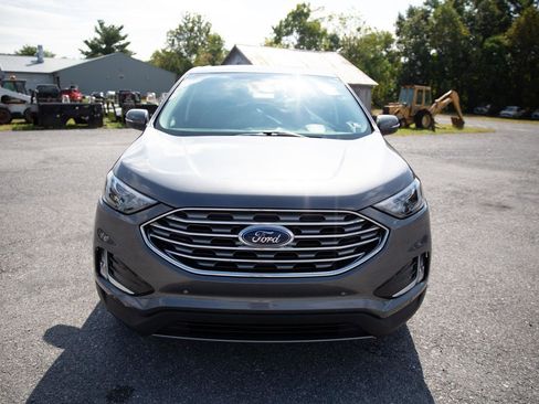 Used 2024 Ford Edge Titanium image 8