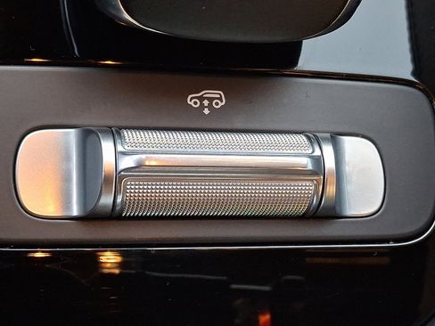 Used 2021 Mercedes-Benz GLS 580 GLS 580 image 22