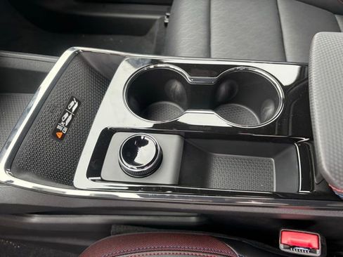 New 2026 Chevrolet Equinox RS w/ Convenience Package III FWD image 18