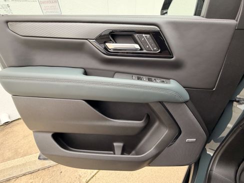 New 2026 GMC Yukon AT4 w/ AT4 Premium Plus Package image 31