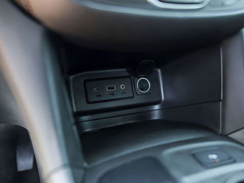 Used 2024 Chevrolet Equinox RS FWD image 23