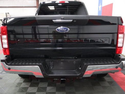 Used 2021 Ford F250 Lariat w/ Lariat Value Package AWD/4WD image 12