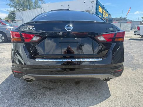 Used 2022 Nissan Altima 2.5 SR FWD image 6