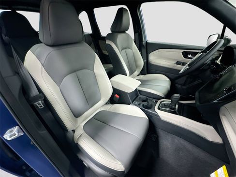 New 2025 Subaru Forester Limited image 28