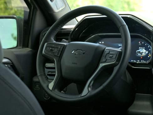 Used 2026 Chevrolet Silverado 1500 ZR2 AWD/4WD image 22