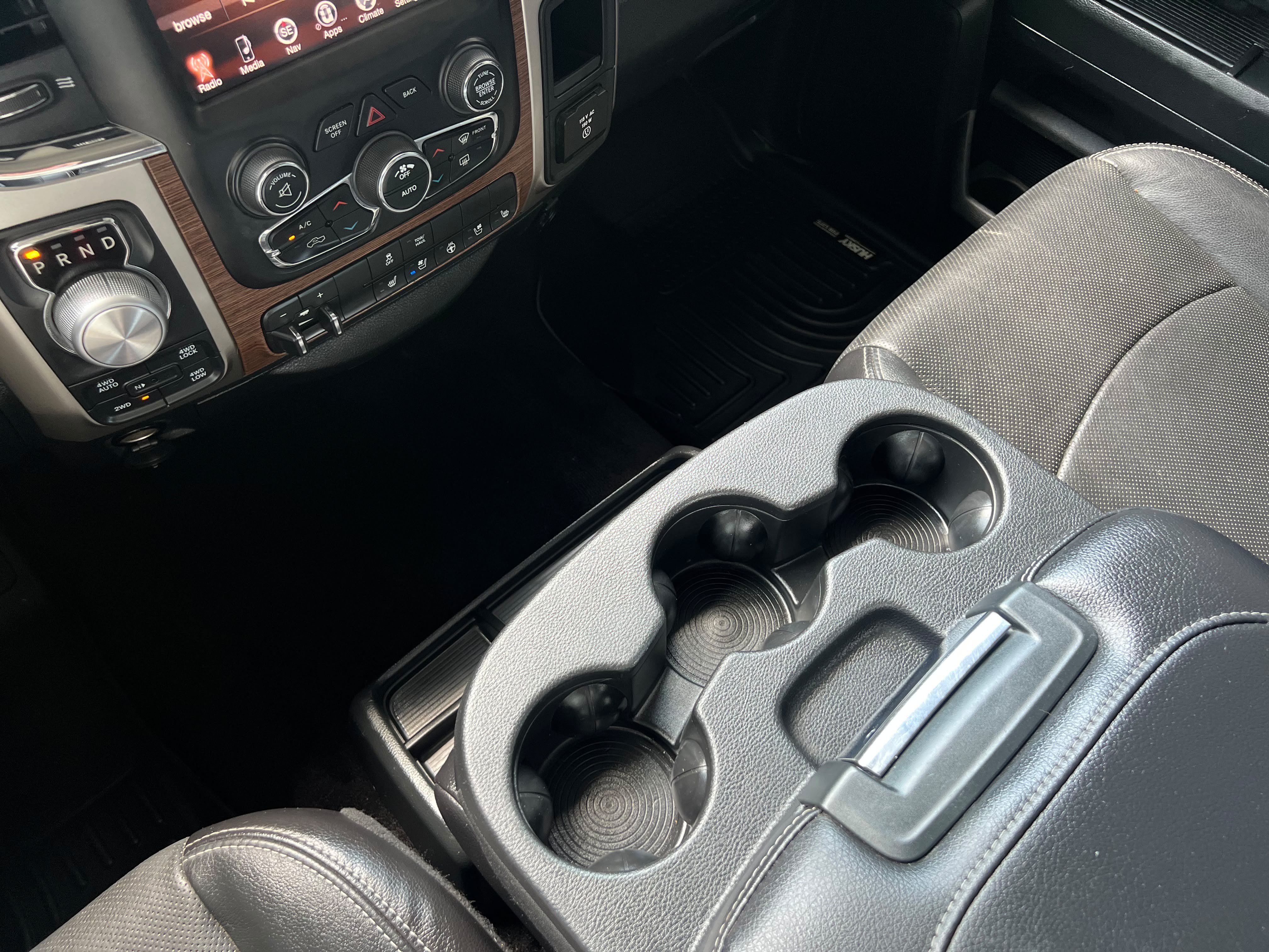 Used 2016 RAM 1500 Laramie w/ Convenience Group AWD/4WD image 24