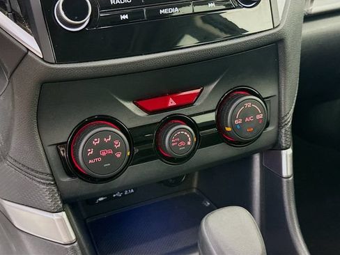 Used 2019 Subaru Forester Premium w/ Popular Package #1 AWD/4WD image 17