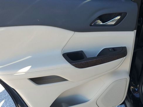 Used 2021 GMC Acadia Denali w/ Denali Technology Package image 43