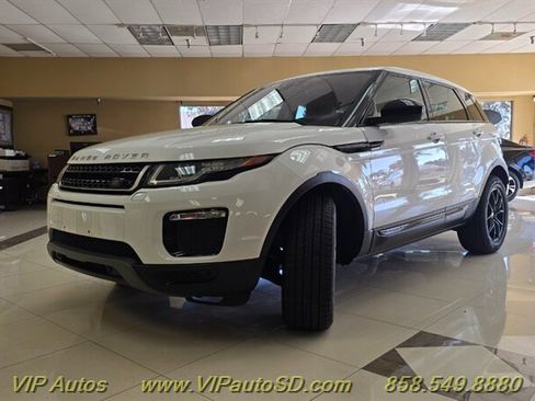 Used 2018 Land Rover Range Rover Evoque SE Premium AWD/4WD image 2