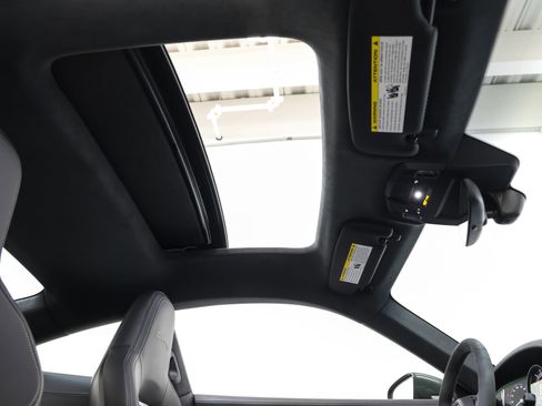 Certified 2025 Porsche 911 Turbo AWD/4WD image 40