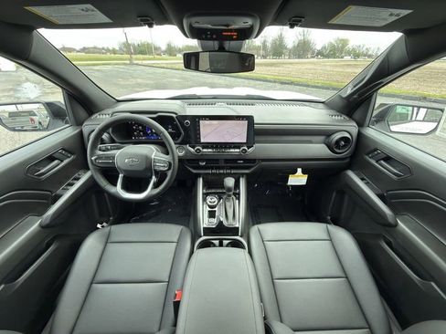 New 2026 Chevrolet Colorado Trail Boss AWD/4WD image 10