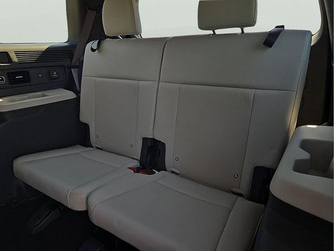 Used 2024 Hyundai Santa Fe Limited FWD image 10