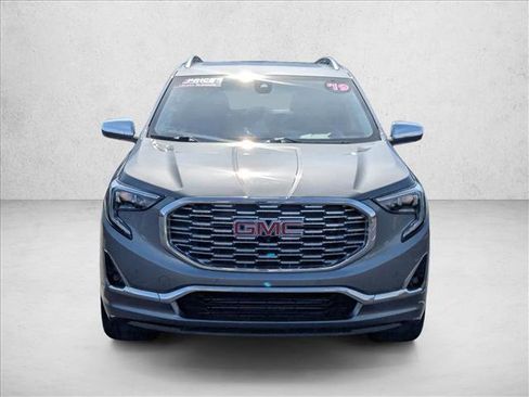 Used 2019 GMC Terrain Denali w/ Advanced Safety Package image 2