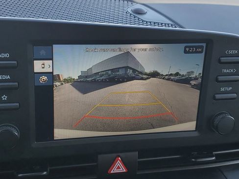 Certified 2025 Hyundai Elantra Sport FWD image 23