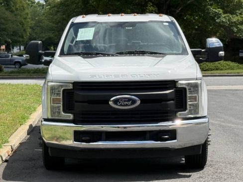 Used 2017 Ford F350 XL w/ Power Equipment Group RWD image 4