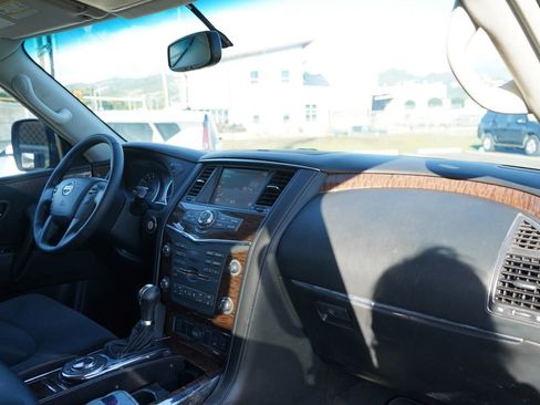 Used 2017 Nissan Armada SV w/ Driver Package RWD image 21