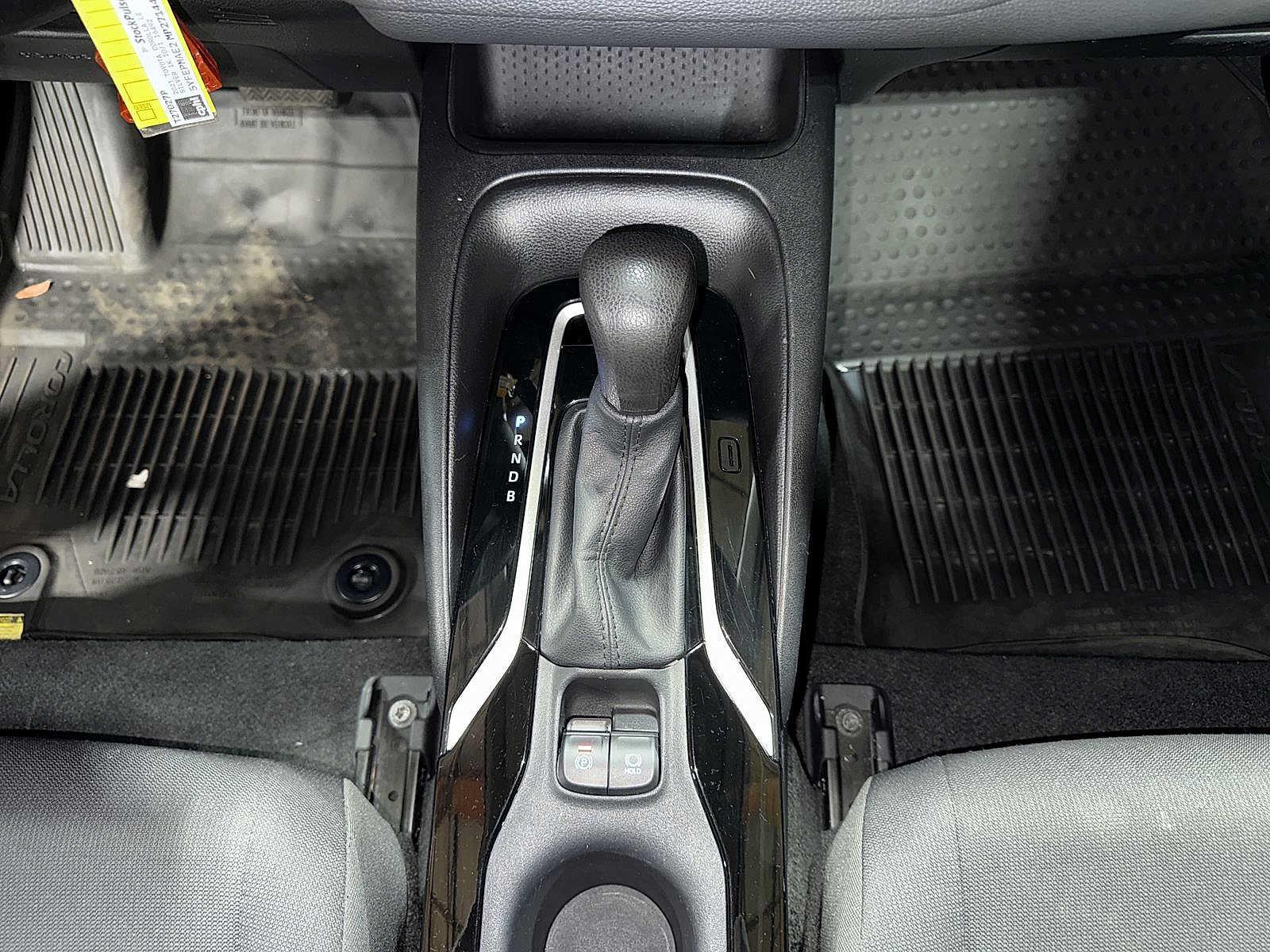 Certified 2021 Toyota Corolla LE FWD image 28