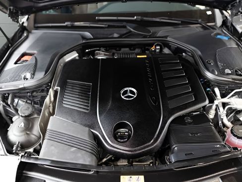 Used 2022 Mercedes-Benz E 450 4MATIC Sedan w/ Driver Assistance Package image 81
