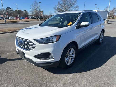Used 2020 Ford Edge SEL w/ Convenience Package image 4