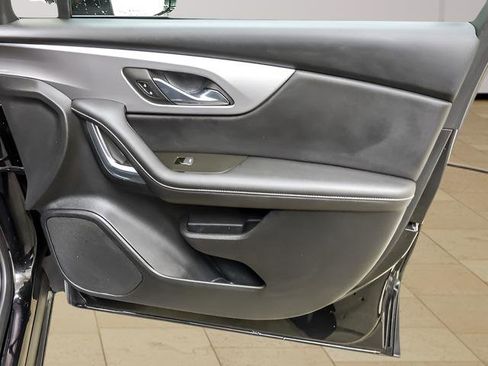 Used 2023 Chevrolet Blazer LT FWD image 24
