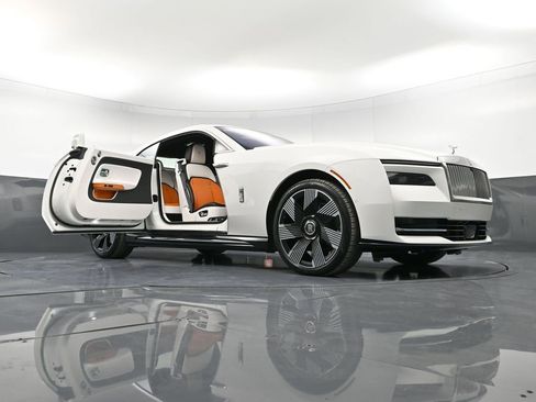 New 2026 Rolls-Royce Spectre image 37