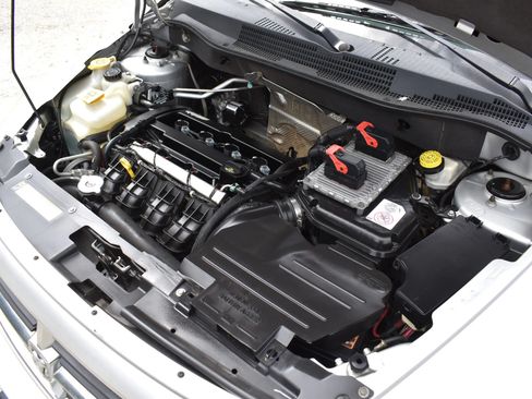 Used 2011 Dodge Caliber Heat FWD image 27
