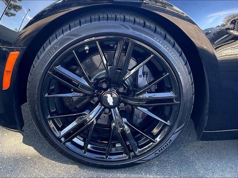 Used 2017 Chevrolet Camaro SS image 11