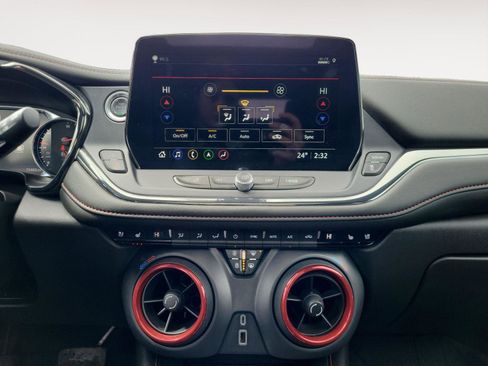 Used 2024 Chevrolet Blazer RS w/ Enhanced Convenience Package image 14