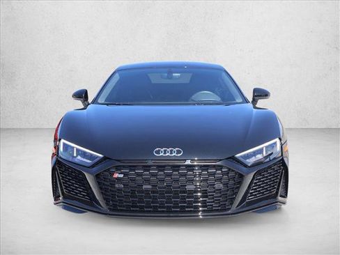 Used 2021 Audi R8 V10 w/ Premium Package RWD image 2