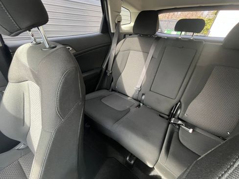 Used 2024 Kia Sportage LX image 34