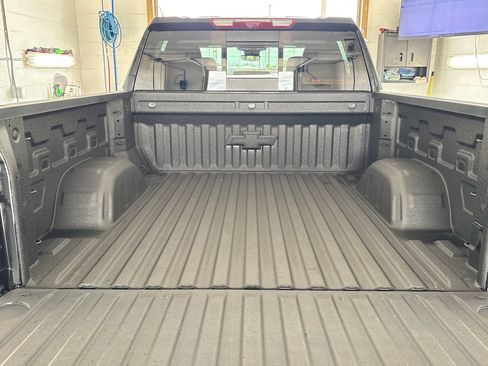 Used 2026 Chevrolet Silverado 1500 High Country AWD/4WD image 33