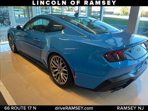 Used 2024 Ford Mustang GT Premium image 4