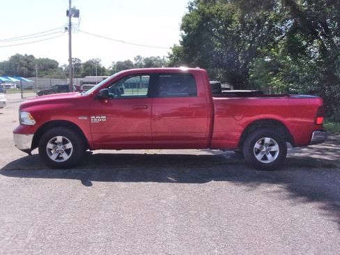 Used 2020 RAM 1500 Classic SLT AWD/4WD image 4