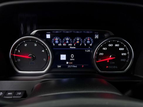 Used 2022 Chevrolet Silverado 2500 High Country w/ Z71 Off-Road Package image 33