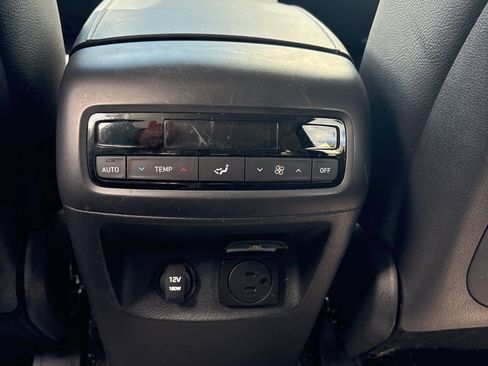 Used 2020 Hyundai Palisade SEL w/ Convenience Package FWD image 19