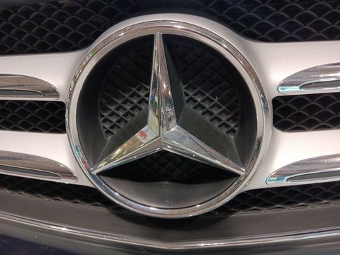 Used 2017 Mercedes-Benz E 300 4MATIC image 14