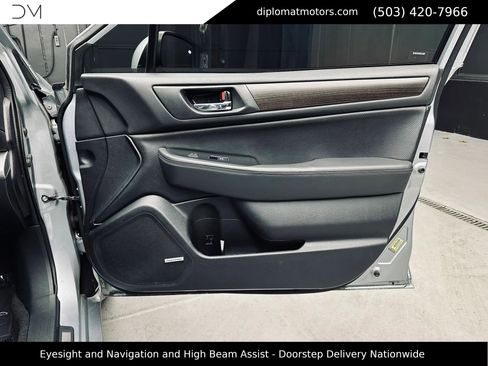 Used 2017 Subaru Legacy 2.5i Limited AWD/4WD image 24