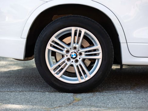 Used 2012 BMW X3 xDrive28i AWD/4WD image 10