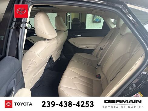 Certified 2019 Toyota Avalon XLE w/ Moonroof Package image 17